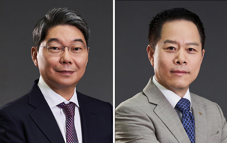 (왼쪽부터) 최성원 회장, 박상영 신규 대표
