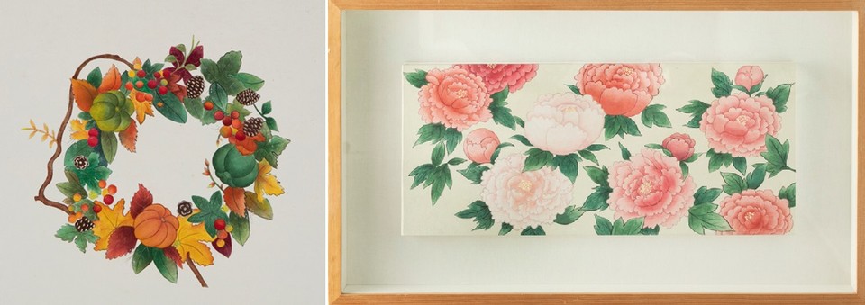 전은정 대표는 올해 처음 도전한 모던민화 전시회에 아끼던 세 작품을 출품했다. 왼쪽부터 가을리스(2025), 모란도(2021).