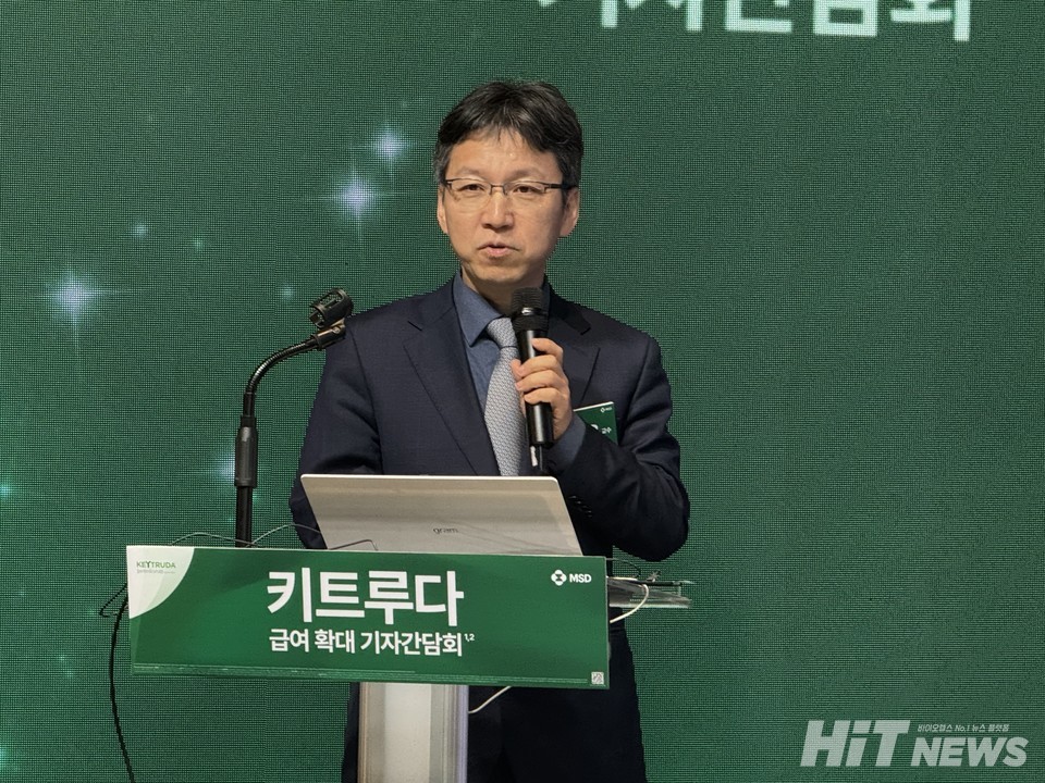 Professor Geun-wook Lee of the Division of Hematology and Oncology at Bundang Seoul National University Hospital