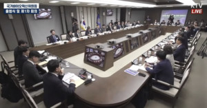 바이오 정책은 '육성', 제약 현장은 '위축'...엇갈린 온도차는 왜? - 뉴스 썸네일 이미지